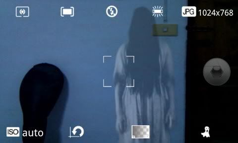 kamera untuk membuat foto hantu