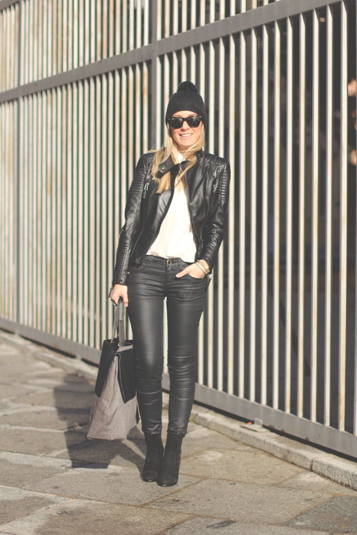 My Showroom Blog MY SHOWROOM, queen's Wardrobe, Zara, Stradivarius, romwe, DayaDay, black and white, casual look, cazadora de cuero, chaleco de pelo, blanco y negro, fashion blogger, Priscila Betancort, Carlos Toun,