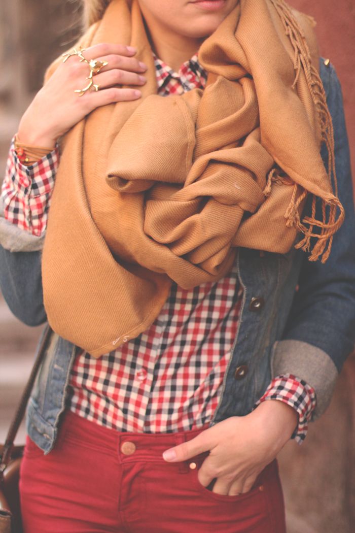 Detalles eBay, camisa de cuadros, anillo, SuitBlanco, look con vaqueros, rayban, Ray-Ban, optifactory, fashion Pills, botas, Zara, Sarenza, JanetJanet, bolso marrón, Priscila Betancort, Carlos Toun, MY SHOWROOM,