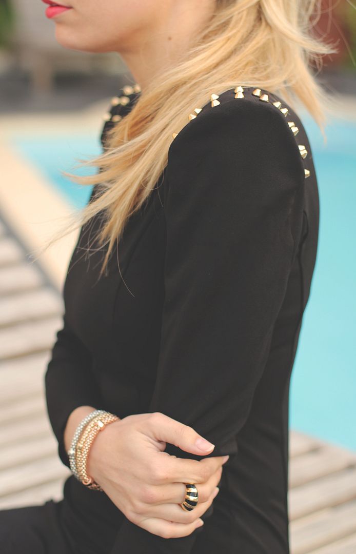 Vestido tachuelas Priscila Betancort, MY SHOWROOM, vestido negro, vestido escote en espalda, black dress, fashion Pills, look cena, Sarenza, ravel, eBay,
