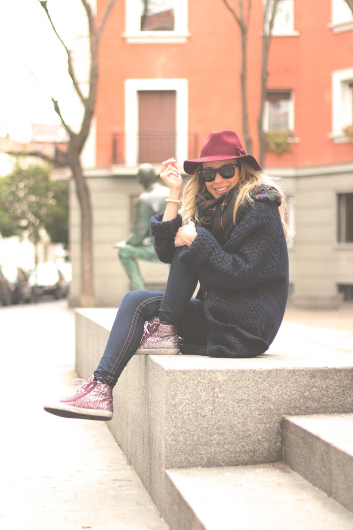 Feliz Priscila Betancort, MY SHOWROOM, teenvogue, Carlos Toun, Vintage, Ray-Ban, Sarenza, Fantik, OuiPetit, Zara, Melene, True Religion, HM, queen's Wardrobe, sombrero,