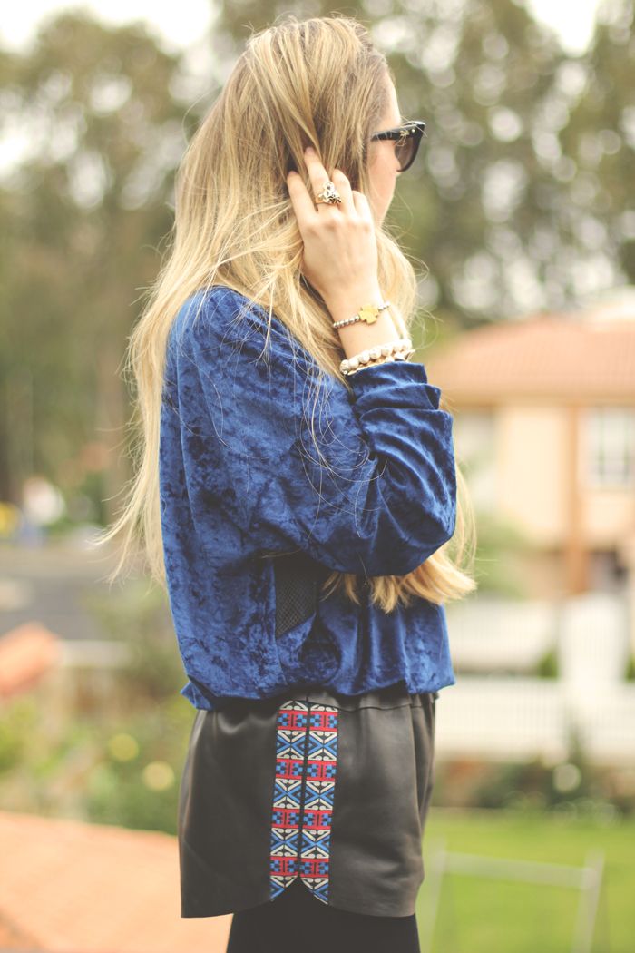 Look velvet Priscila Betancort, My Showroom, Mentirosas, Dior Mohotani, Optifactory, Buylevard, Pilar Burgos, botas, terciopelo, velvet, La señorita, Carlos Toun,