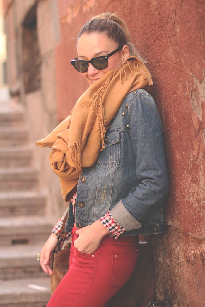 Carlos Toun eBay, camisa de cuadros, anillo, SuitBlanco, look con vaqueros, rayban, Ray-Ban, optifactory, fashion Pills, botas, Zara, Sarenza, JanetJanet, bolso marrón, Priscila Betancort, Carlos Toun, MY SHOWROOM,