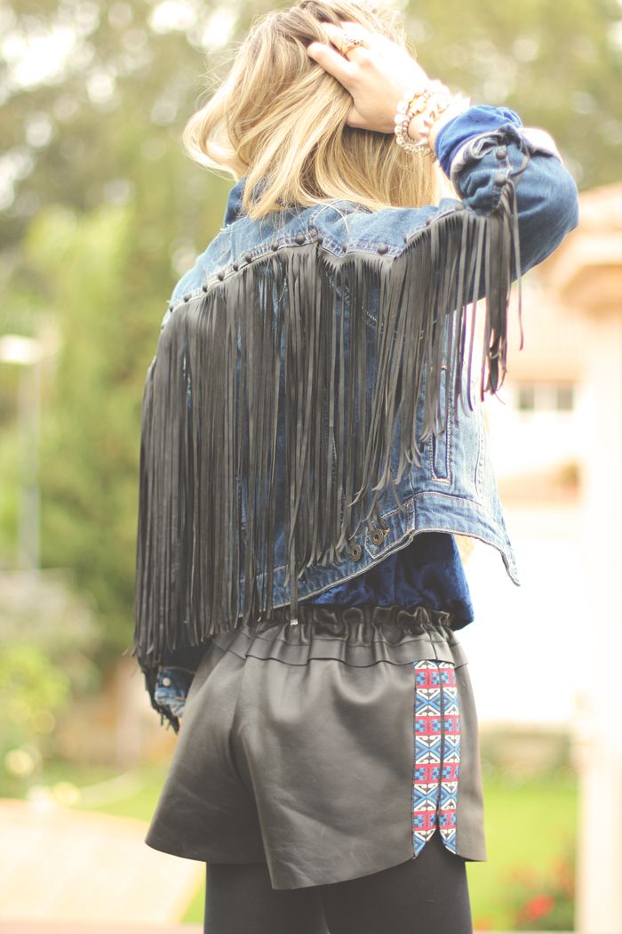 Chaqueta flecos Priscila Betancort, My Showroom, Mentirosas, Dior Mohotani, Optifactory, Buylevard, Pilar Burgos, botas, terciopelo, velvet, La señorita, Carlos Toun,
